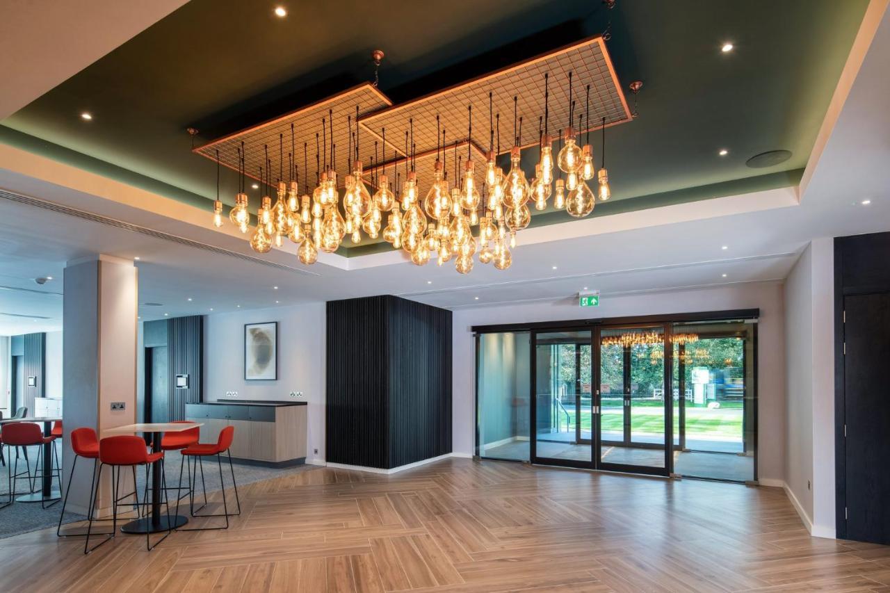 Holiday Inn London-Shepperton By Ihg Εξωτερικό φωτογραφία