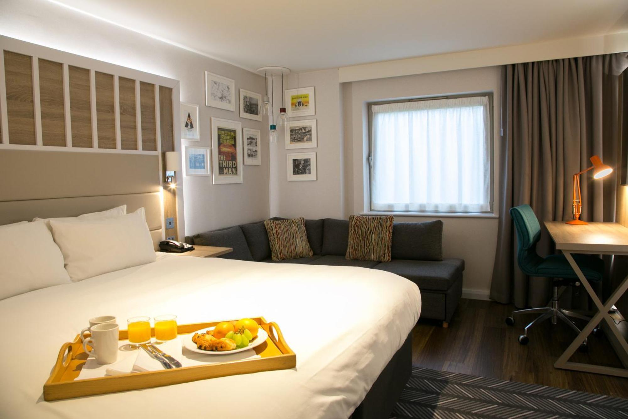Holiday Inn London-Shepperton By Ihg Εξωτερικό φωτογραφία